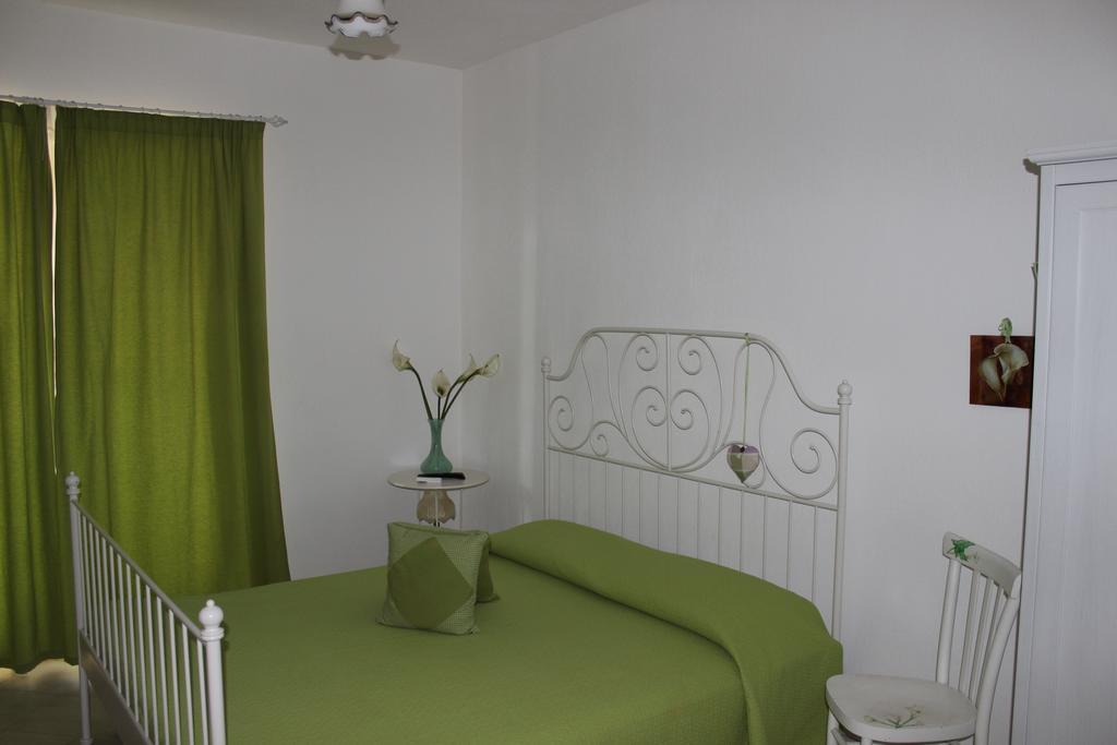 Bed and Breakfast Le Rocce SantʼAgata deʼ Goti Exterior foto