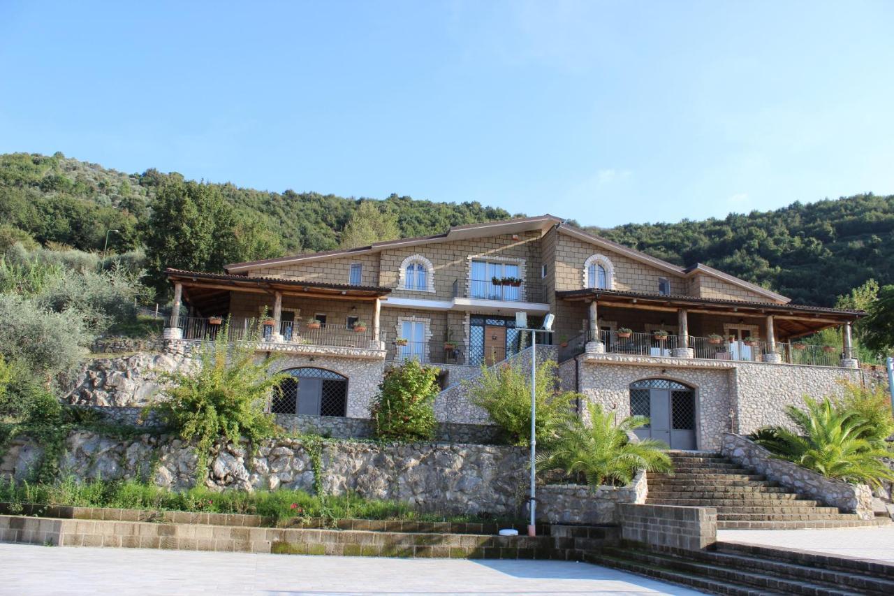 Bed and Breakfast Le Rocce SantʼAgata deʼ Goti Exterior foto